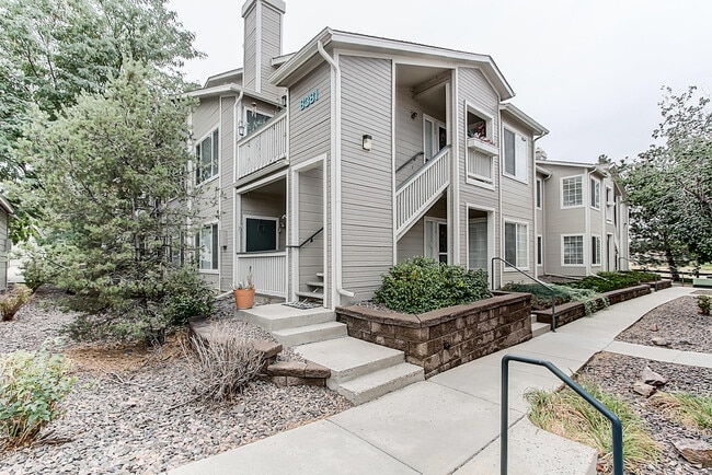 Building Photo - 8381 Pebble Creek Way