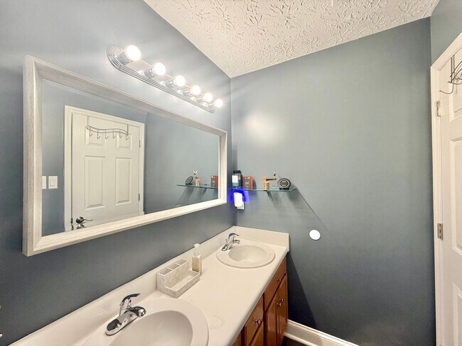 Building Photo - 4109 Palafox Ct