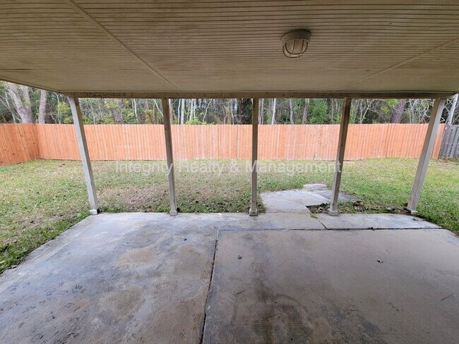 Building Photo - 7519 Allspice Cir N