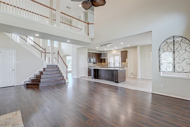 Building Photo - 11205 Sunlit Bay Dr
