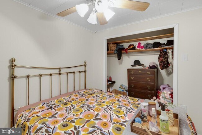 Building Photo - 1922 S Camac St