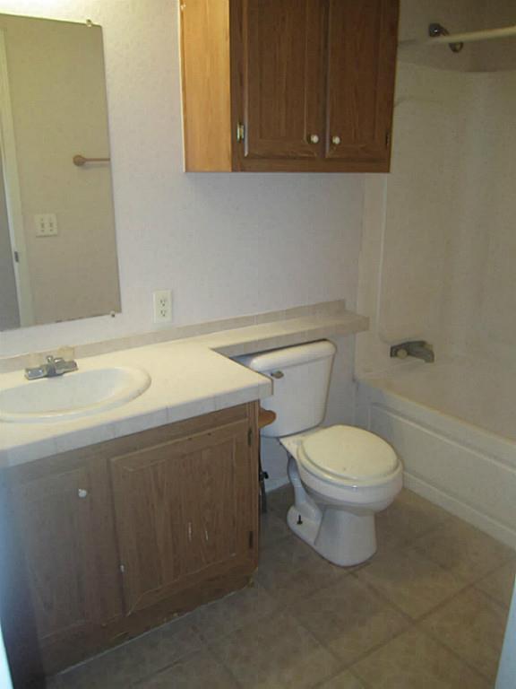 Building Photo - 10207 Elderberry Park Ln