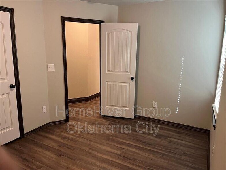 Building Photo - 4513 Wagner Lake Dr