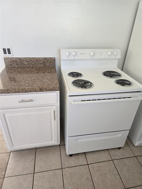 Building Photo - 701 W Beresford Rd