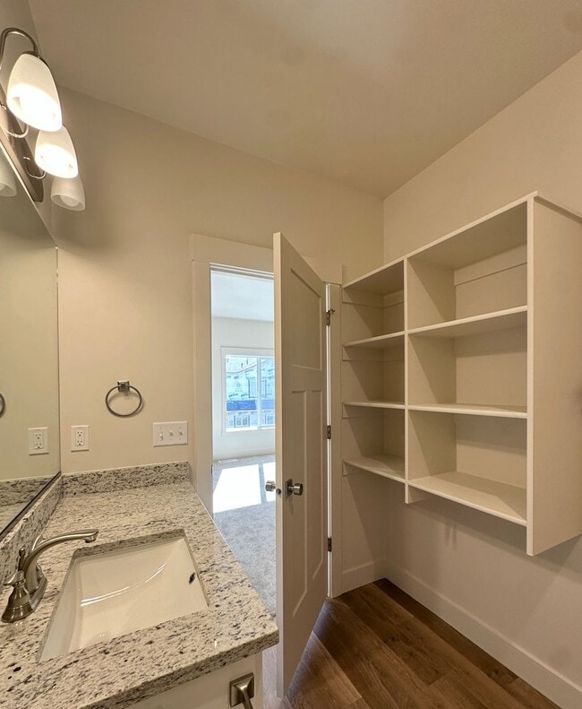 Building Photo - Brand New 3 Bed / 2.5 Bath Townhome in Sugar Mill Community