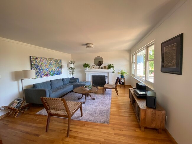 Building Photo - 4051 38th Ave SW