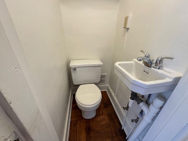 Building Photo - Available August 1, 2026; Lease will end July 27, 2027