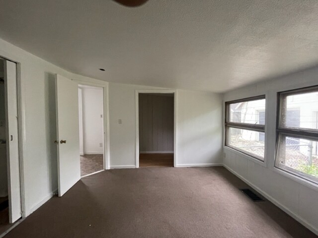 Building Photo - 1625 Huey St