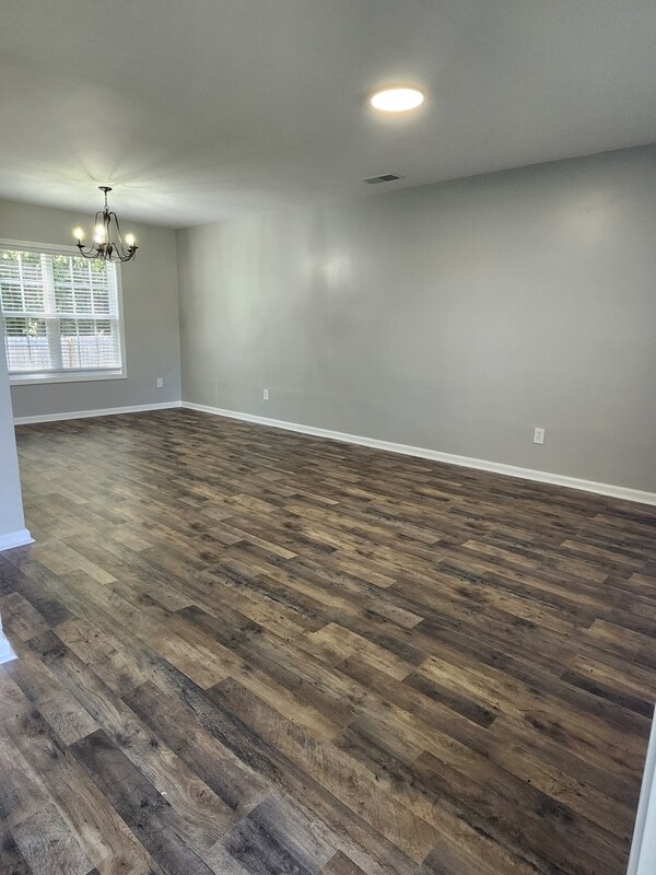 Building Photo - 43 Derby Ln