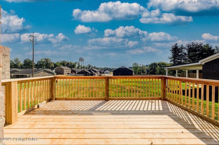 Building Photo - 203 Dixon Cir