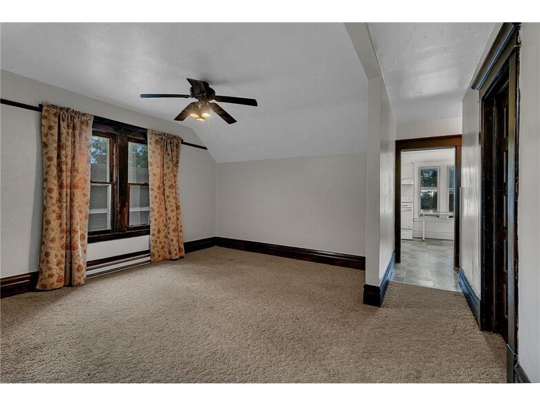 Building Photo - 801 15th Ave S