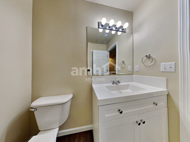 Building Photo - 5725 209th St E