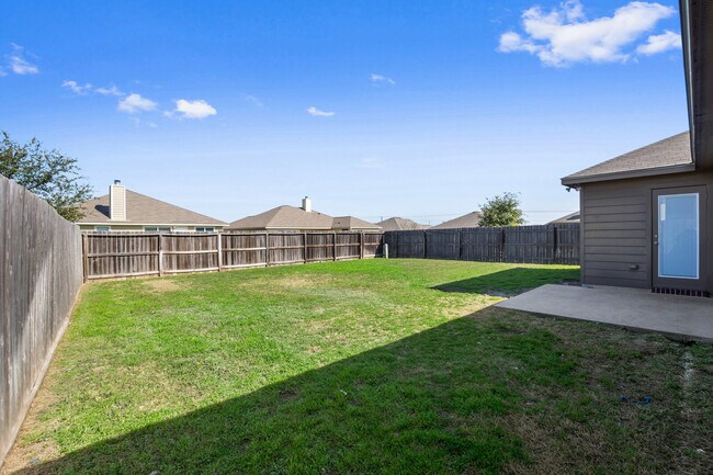 Building Photo - 7722 Bridgepointe Dr