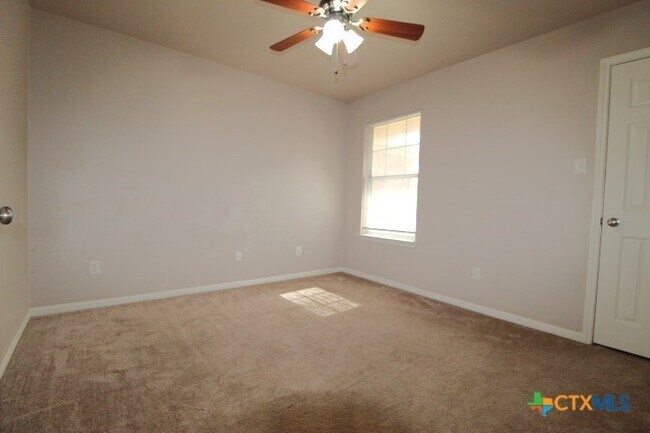 Building Photo - 1804 Walker Pl Blvd