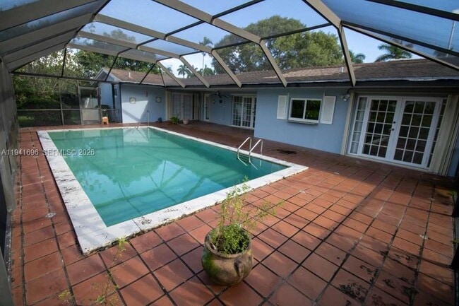 Building Photo - 9041 SW 88th St