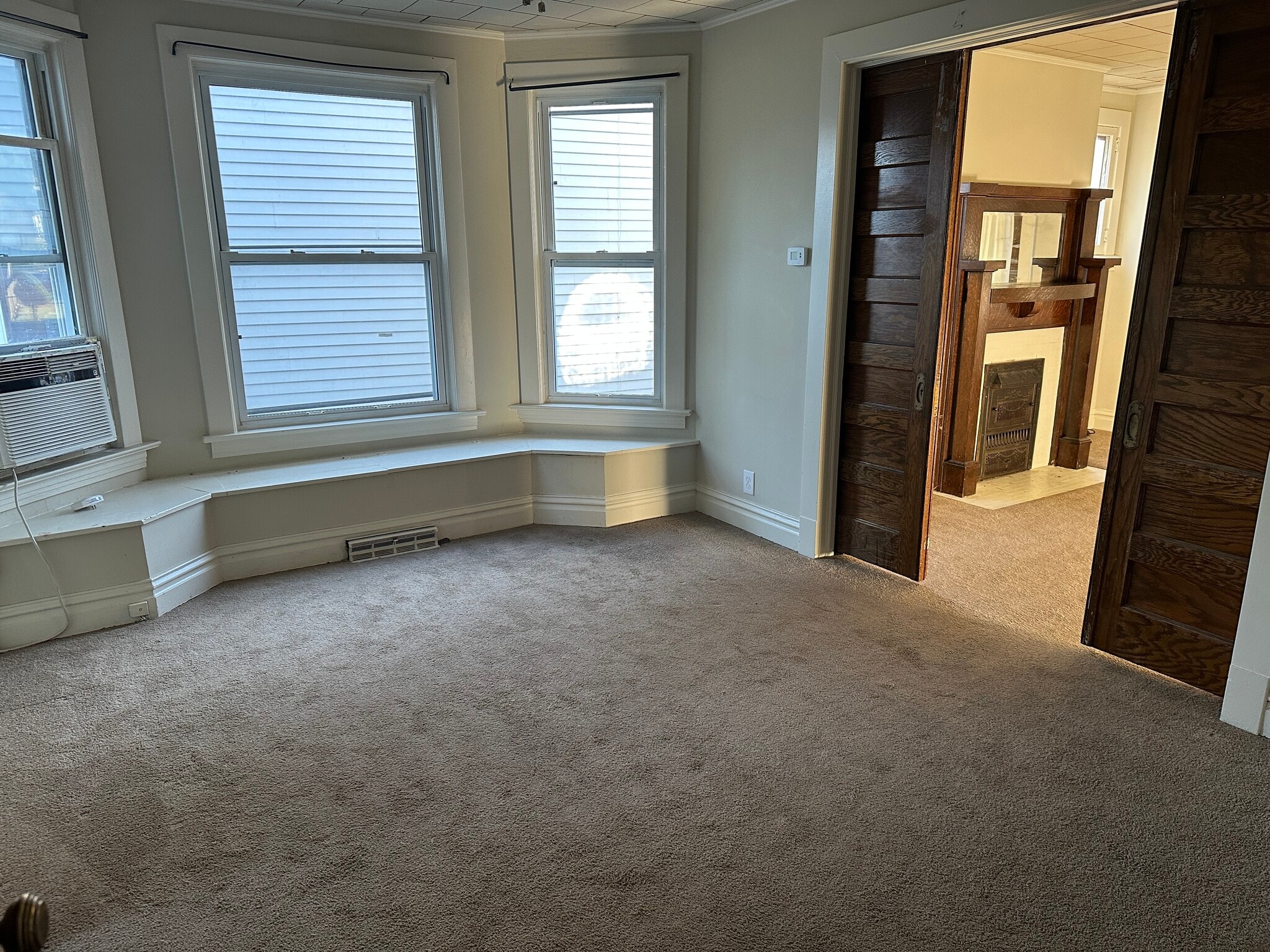 Building Photo - 151 Elm St