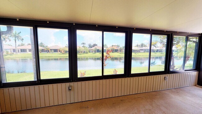 Building Photo - 1281 Berryhill Dr