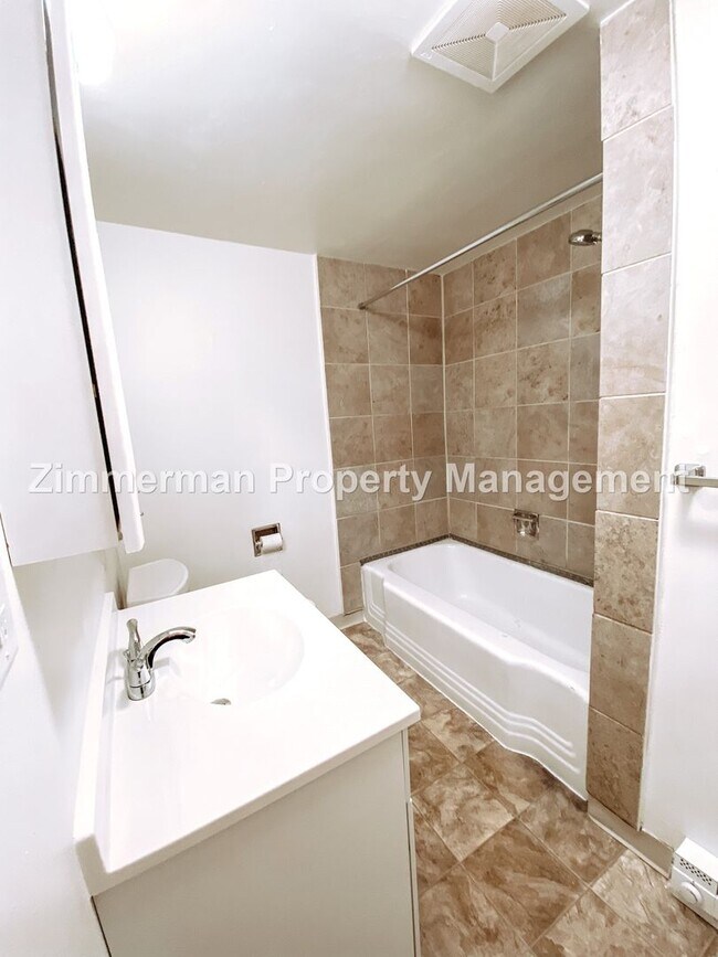 Building Photo - 485 N 24th St