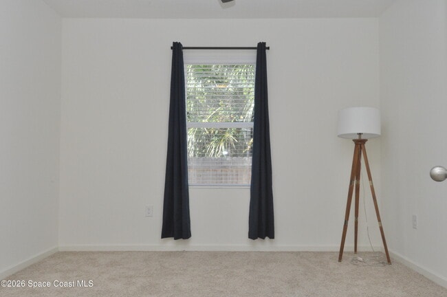 Building Photo - 180 Hammock Rd SE