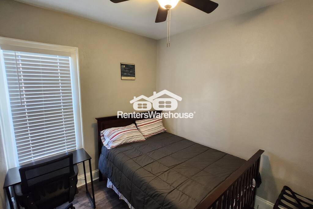 Building Photo - 2867 N Fratney St