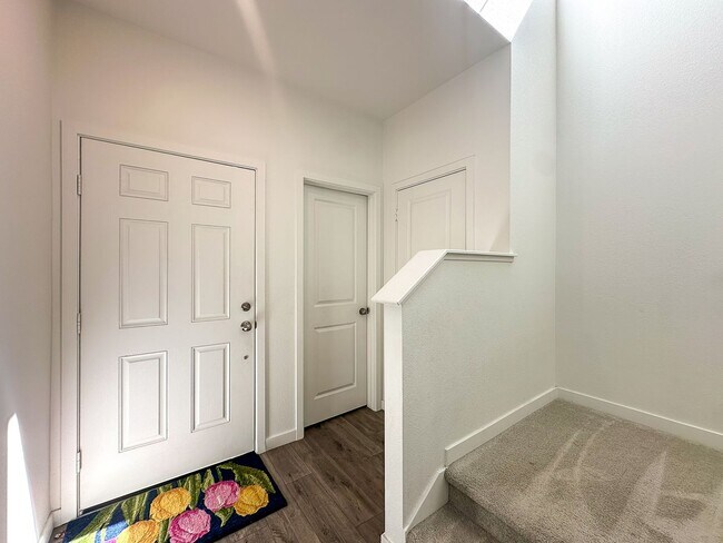 Building Photo - 9049 Bondcliff Ln