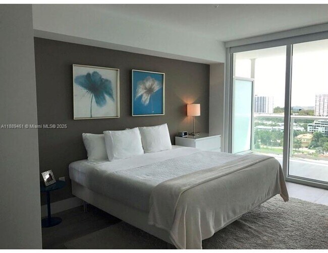 Building Photo - 400 Sunny Isles Blvd