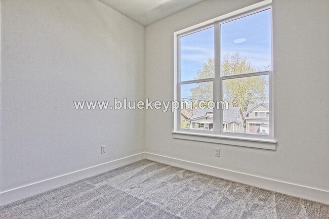 Building Photo - ORYA1528
