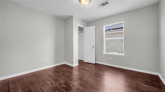 Building Photo - 1602 W Elm St