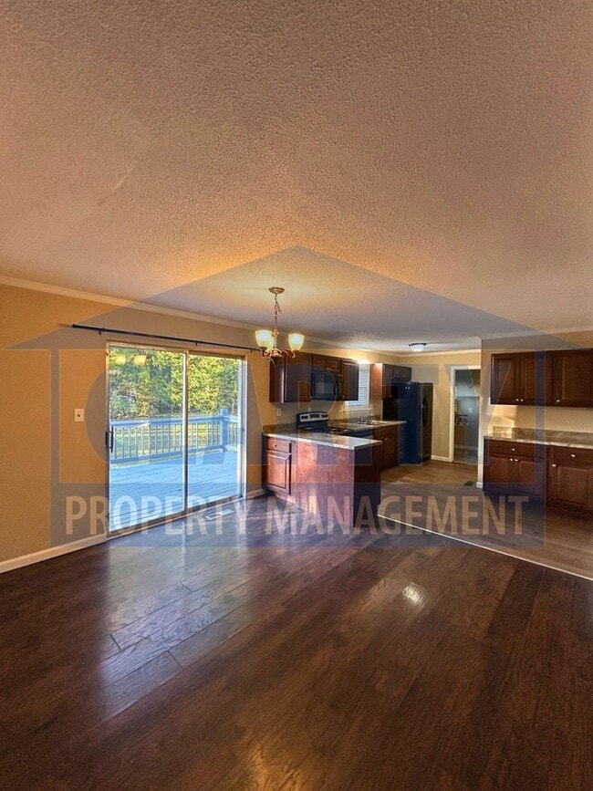 Building Photo - Ranch-style 3-bedroom home!