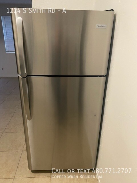 Building Photo - 1224 S Smith Rd