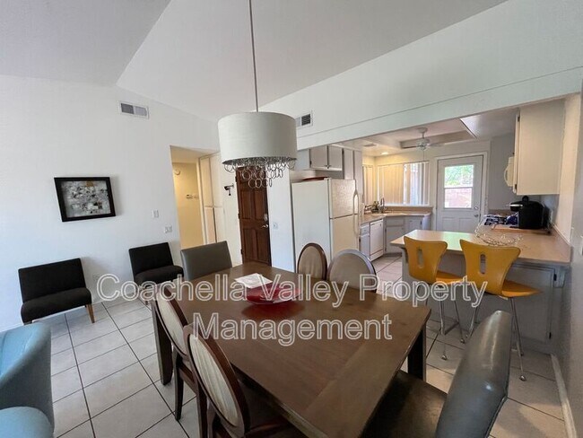 Building Photo - 82135 Bergman Dr