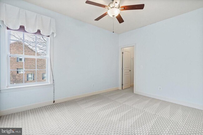 Building Photo - 4561 Rona Pl