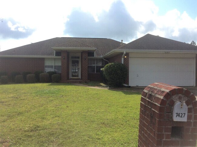Primary Photo - Beautiful 3Bed/2Bath Home Close to Correy ...