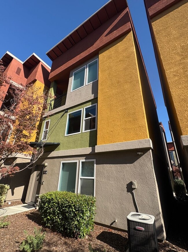 Building Photo - 788 Pearlite Ct