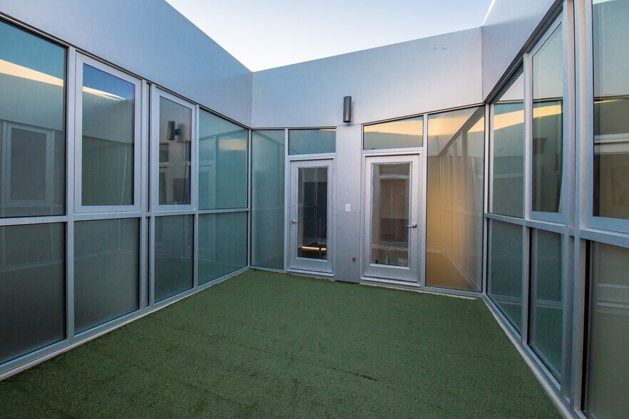 Building Photo - 1433 N 7th St