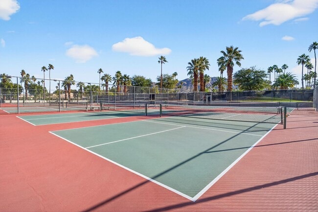 Building Photo - 1655 E Palm Canyon Dr