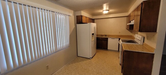 Building Photo - 23-1-6