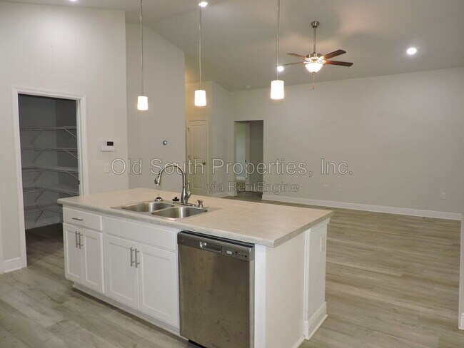 Building Photo - 4701 Muscoda St