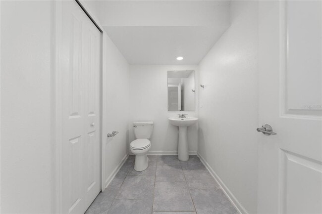 Building Photo - 7576 Stone Crk Trl