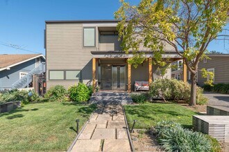 Building Photo - Custom Silicon Valley Modern Dream Home Av...