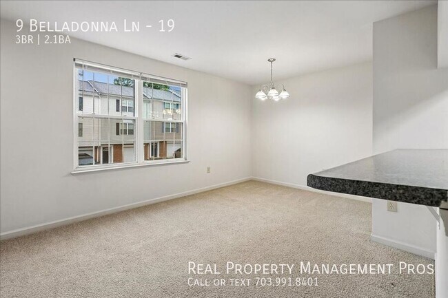 Building Photo - 9 Belladonna Ln