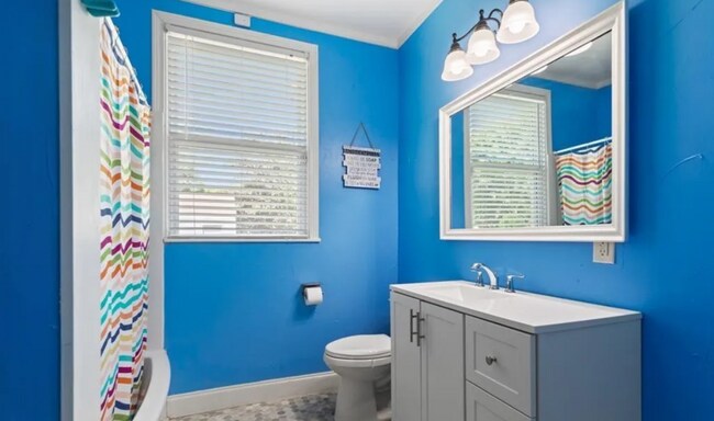 Building Photo - 1413 Augusta Ave