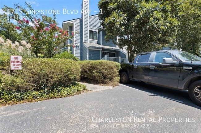 Primary Photo - 1719 Greystone Blvd