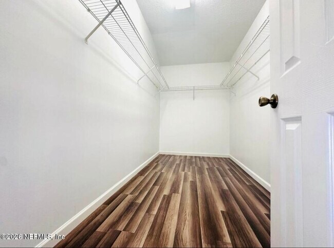 Building Photo - 543 Charles Pinckney St