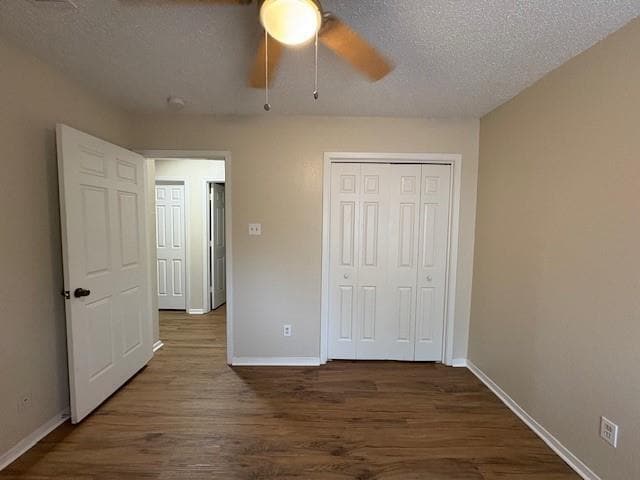 Building Photo - 715 Oakwood Ln