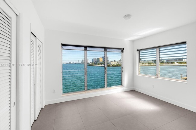 Building Photo - 7921 East Dr