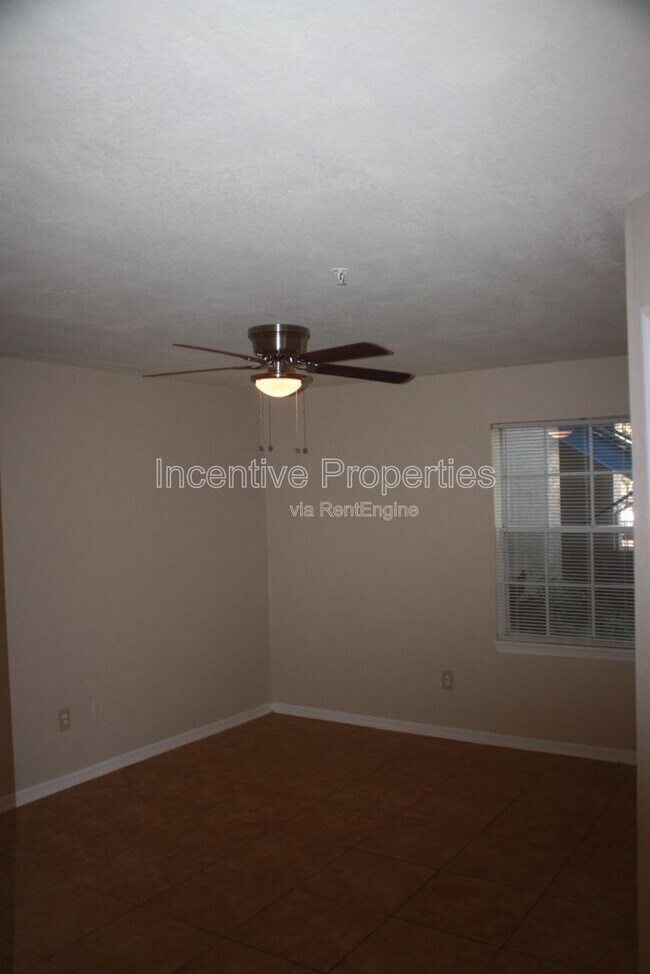 Building Photo - 7220 Westpointe Blvd