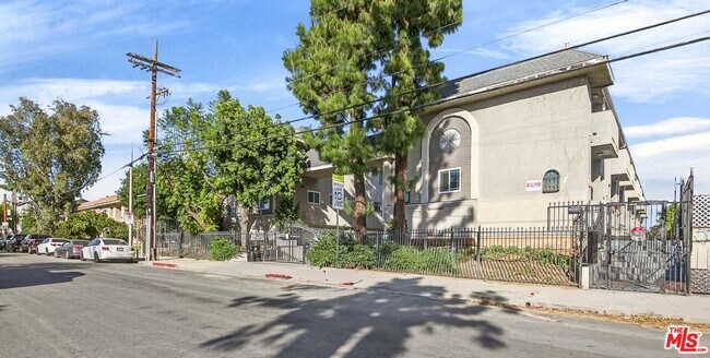 Building Photo - 9034 Willis Ave