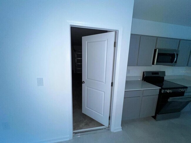 Building Photo - 312 Kayden Cv