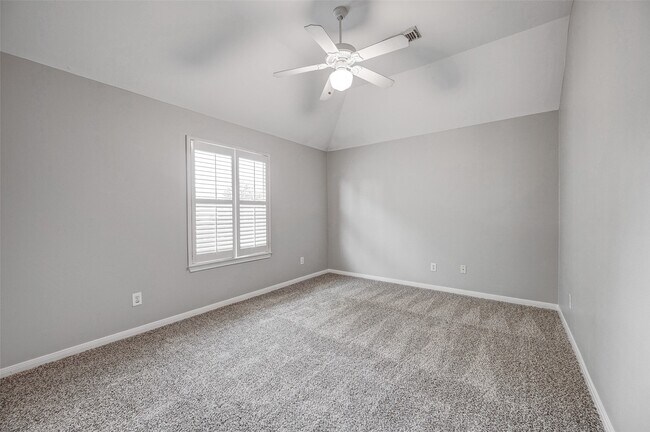 Building Photo - 22726 Shannon Falls Ct